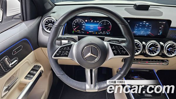 Mercedes-Benz GLB 2024, фото 21