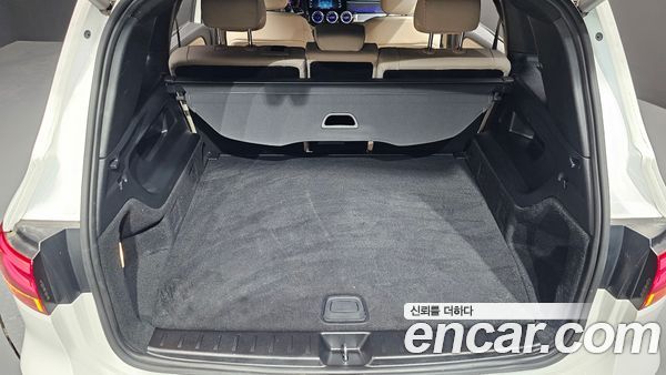 Mercedes-Benz GLB 2024, фото 26
