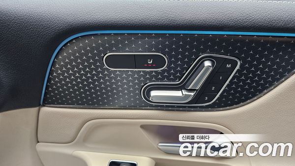 Mercedes-Benz GLB 2024, фото 33