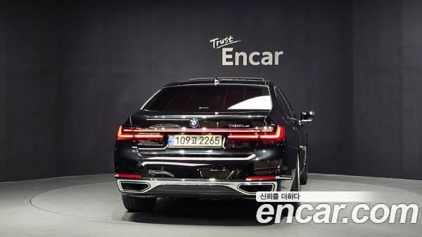 BMW 7 Series 2021, фото 4