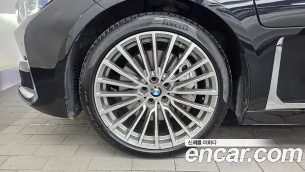 BMW 7 Series 2021, фото 5