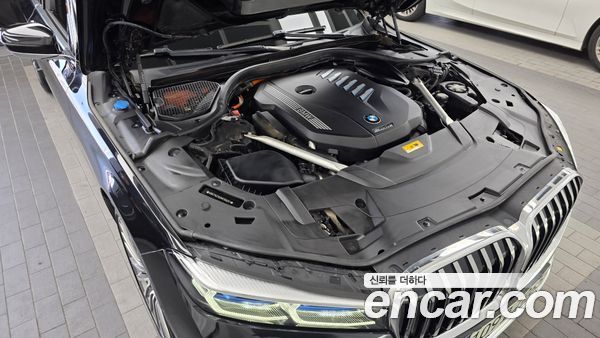 BMW 7 Series 2021, фото 6