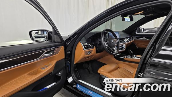 BMW 7 Series 2021, фото 13