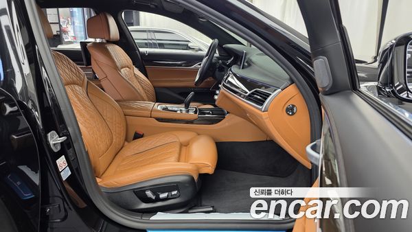 BMW 7 Series 2021, фото 17