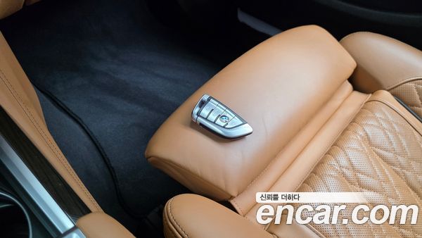 BMW 7 Series 2021, фото 32
