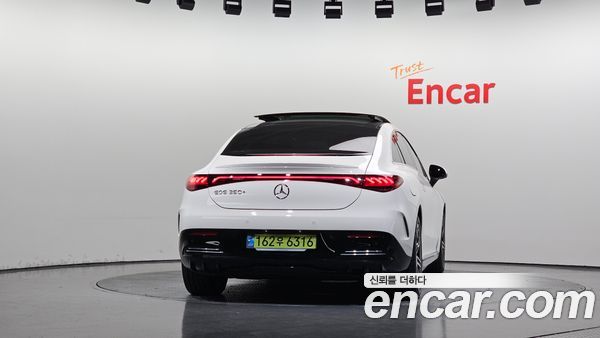 Mercedes-Benz EQE 2024, фото 4
