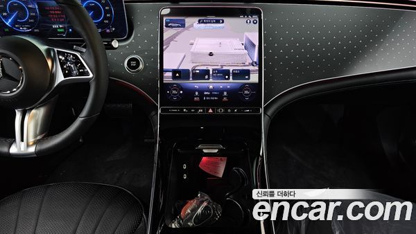 Mercedes-Benz EQE 2024, фото 20
