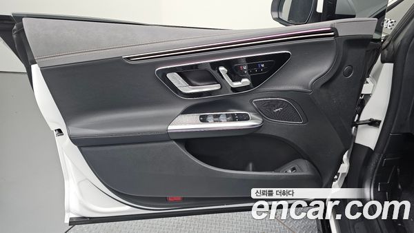Mercedes-Benz EQE 2024, фото 14