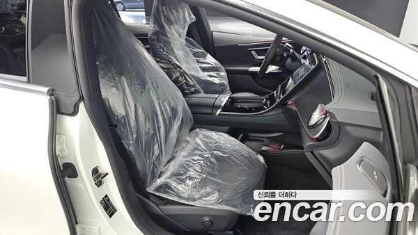 Mercedes-Benz EQE 2024, фото 16