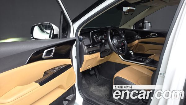 Kia Carnival 2022, фото 10
