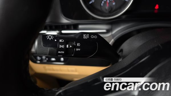 Kia Carnival 2022, фото 18