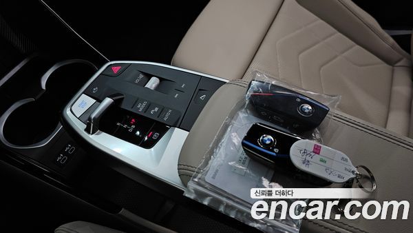 BMW iX2 2024, фото 11