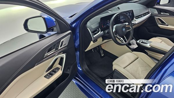 BMW iX2 2024, фото 12
