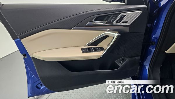BMW iX2 2024, фото 13