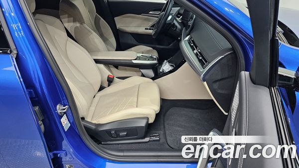 BMW iX2 2024, фото 15