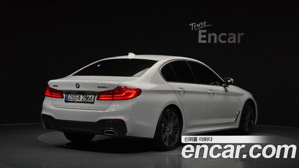 BMW 5 Series 2020, фото 2