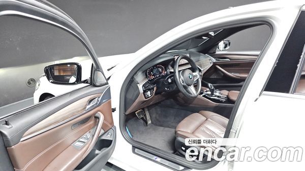 BMW 5 Series 2020, фото 13