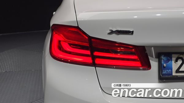 BMW 5 Series 2020, фото 9