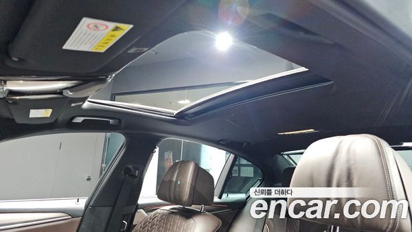 BMW 5 Series 2020, фото 31
