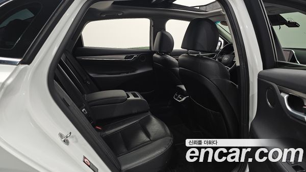 Hyundai Grandeur 2022, фото 16