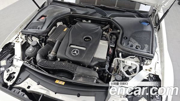 Mercedes-Benz E-Class 2021, фото 5