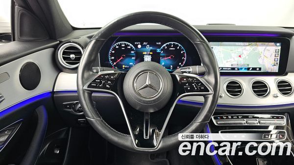 Mercedes-Benz E-Class 2021, фото 18