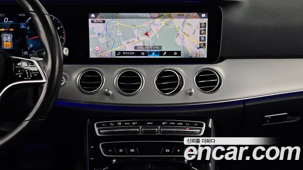 Mercedes-Benz E-Class 2021, фото 19