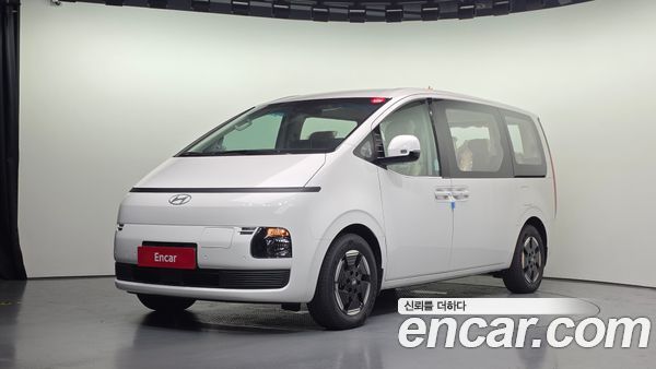Hyundai Staria 2027