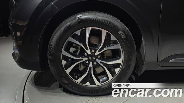 Kia Carnival 2021, фото 5