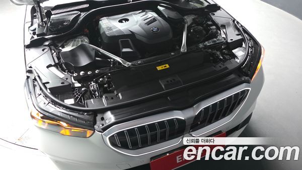 BMW 5 Series 2025, фото 5