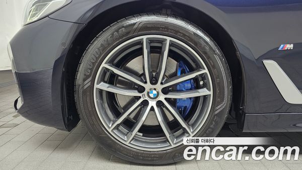 BMW 5 Series 2023, фото 5