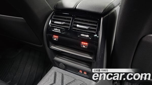 BMW 5 Series 2023, фото 31