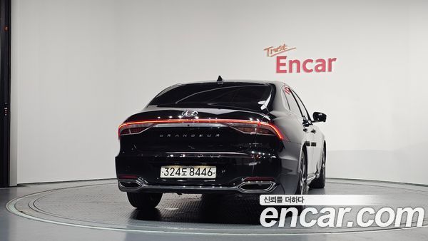 Hyundai Grandeur 2022, фото 4