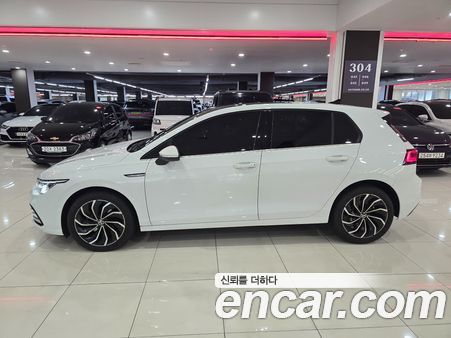 Volkswagen Golf 2023, фото 3