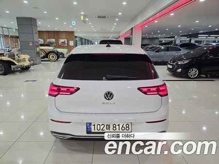 Volkswagen Golf 2023, фото 4