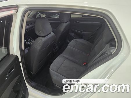 Volkswagen Golf 2023, фото 14