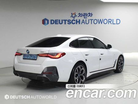 BMW i4 2022, фото 2