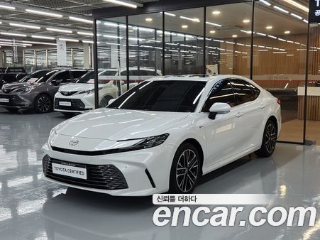Toyota Camry 2025