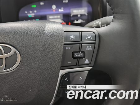 Toyota Camry 2025, фото 5