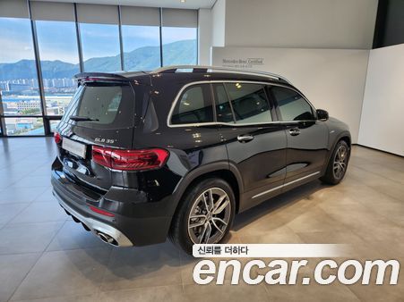 Mercedes-Benz GLB 2025, фото 5