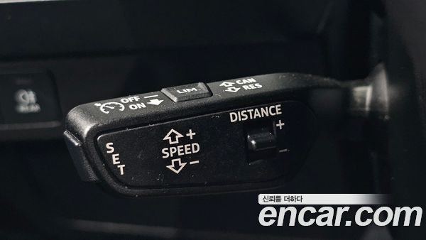 Audi Q4 e-tron 2022, фото 28
