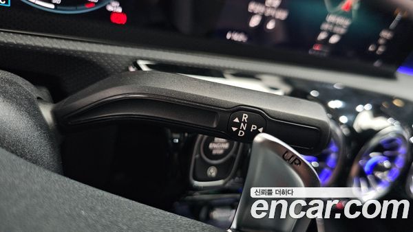 Mercedes-Benz A-Class 2023, фото 9