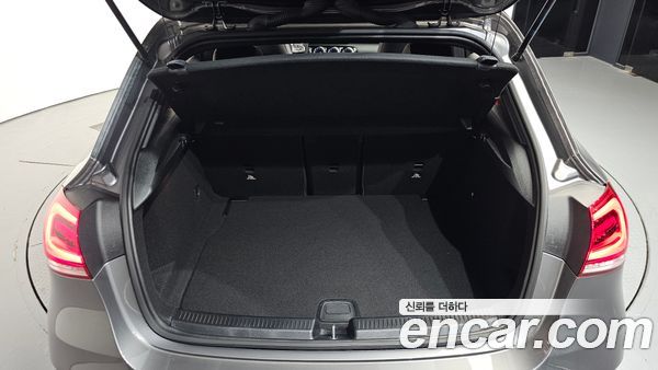 Mercedes-Benz A-Class 2023, фото 20