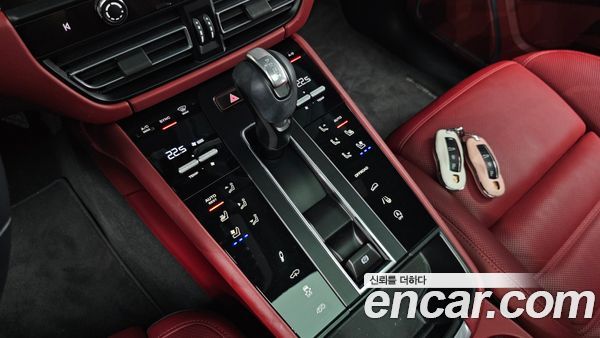 Porsche Macan 2023, фото 11