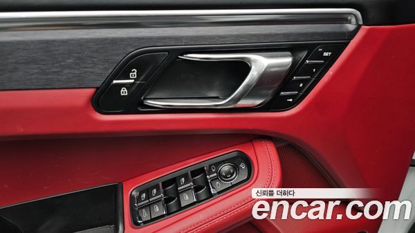 Porsche Macan 2023, фото 29