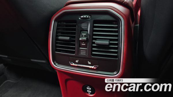 Porsche Macan 2023, фото 31