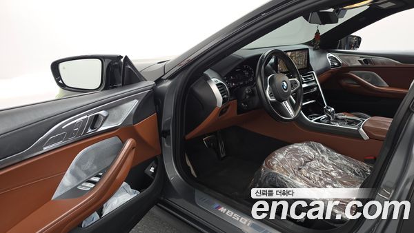 BMW 8 Series 2023, фото 13