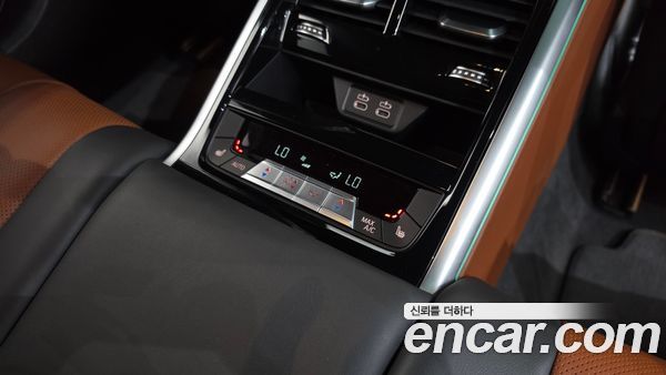 BMW 8 Series 2023, фото 35