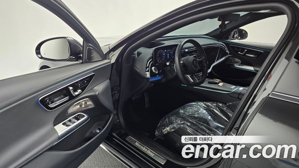 Mercedes-Benz E-Class 2024, фото 10
