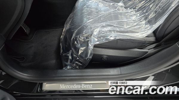 Mercedes-Benz E-Class 2024, фото 16